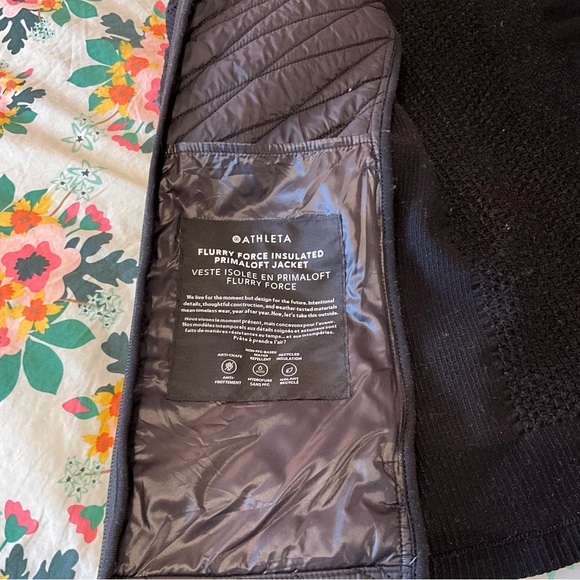 Athleta Women's Flurry Force Insulated Primaloft Jacket Black Coat Small - Picture 4 of 5